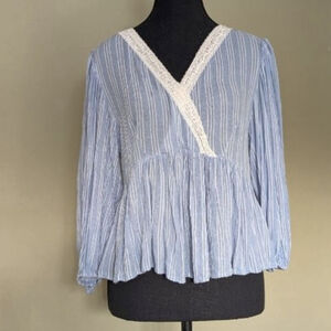 Hollister Boho Babydoll Blouse Blue White Lace Trim S